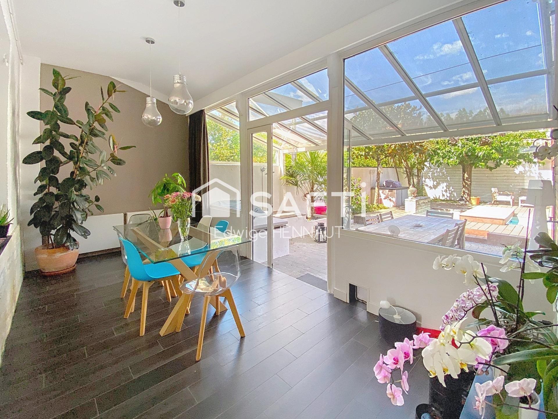 Maison à vendre, 200m², Saint-Médard-en-Jalles