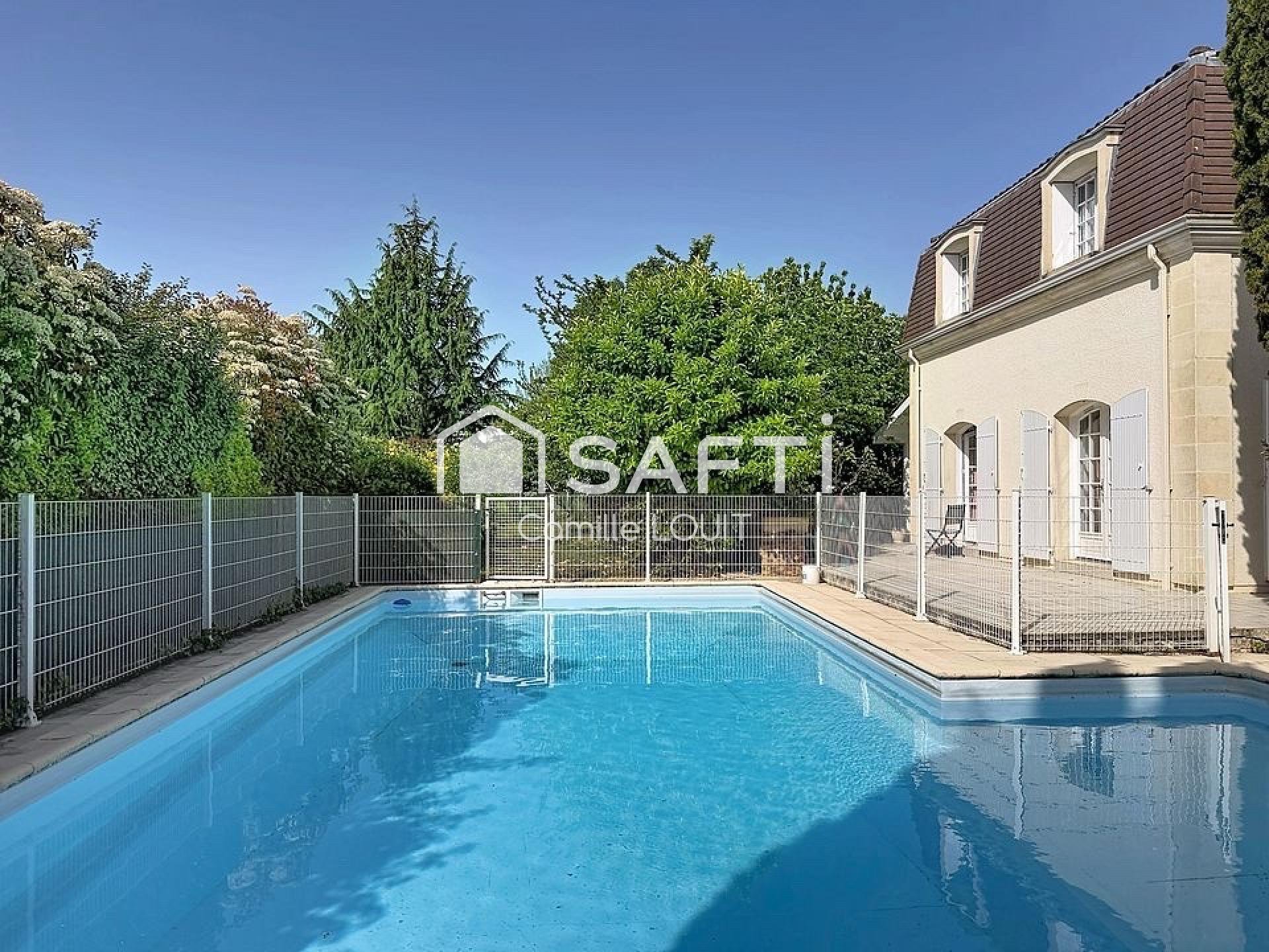 Maison à vendre, 237m², Latresne