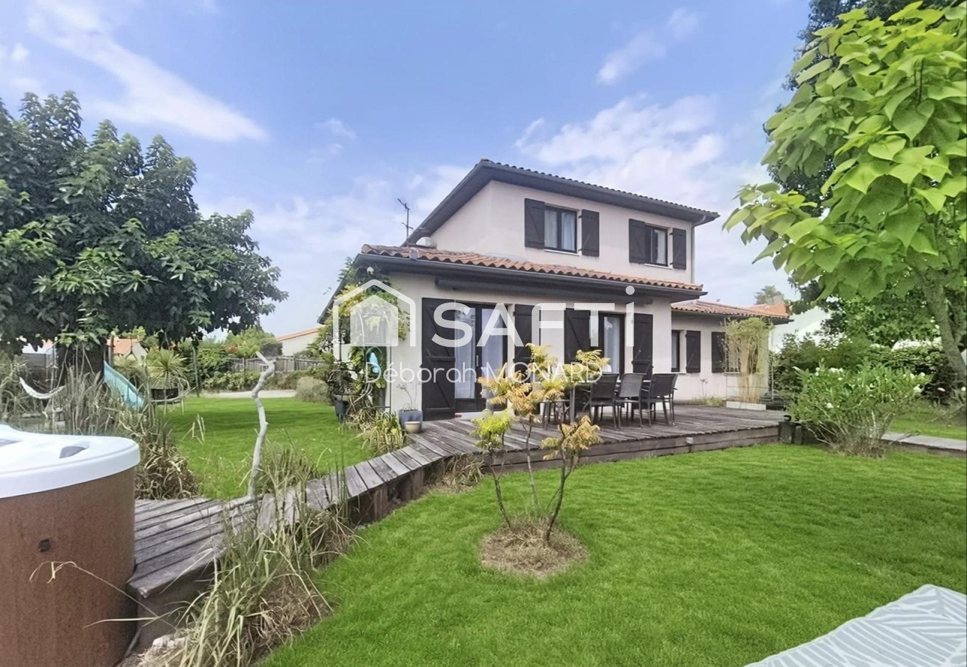 Maison à vendre, 139m², Saint-Médard-en-Jalles