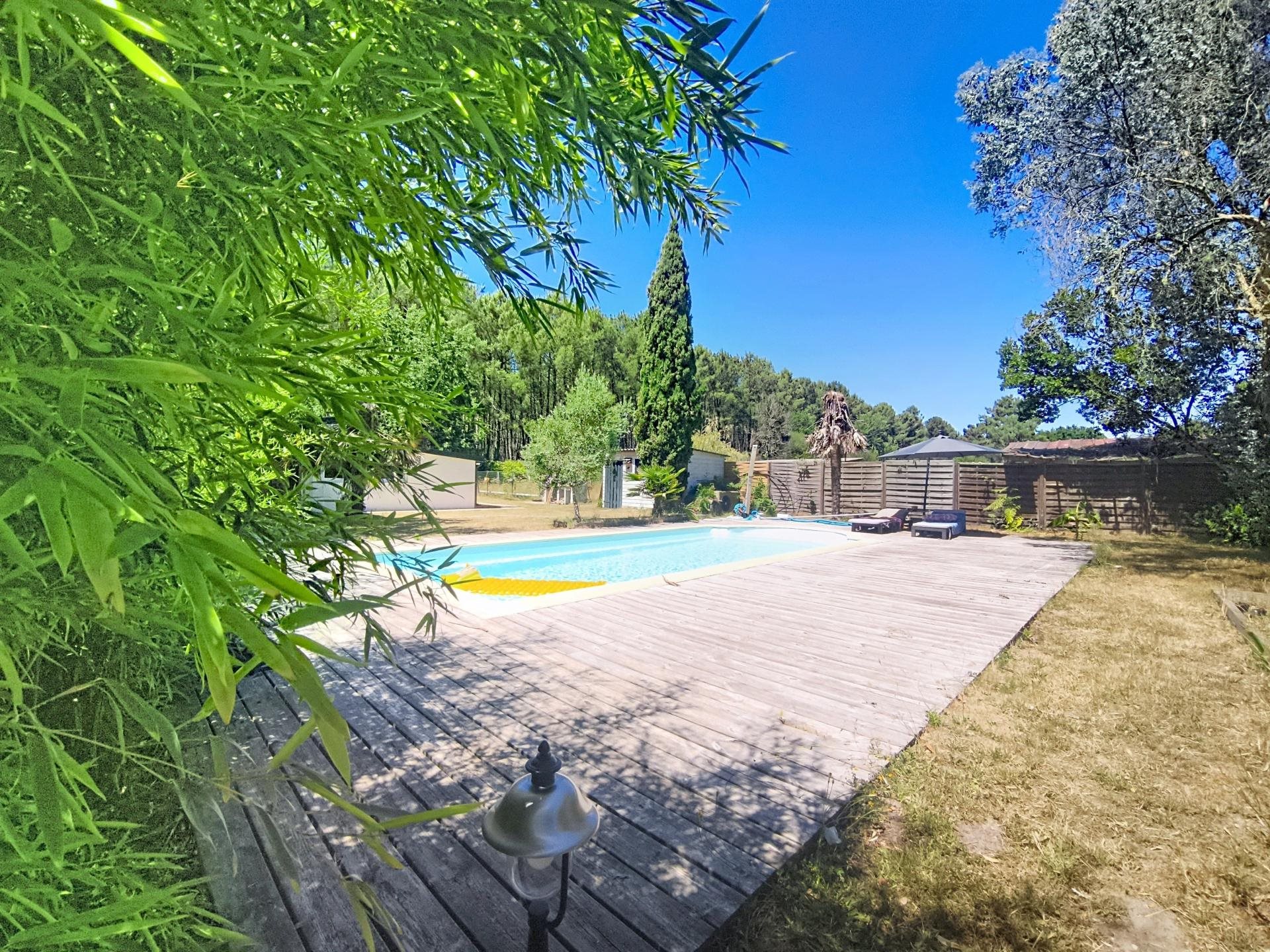 Maison à vendre, 161m², Brach