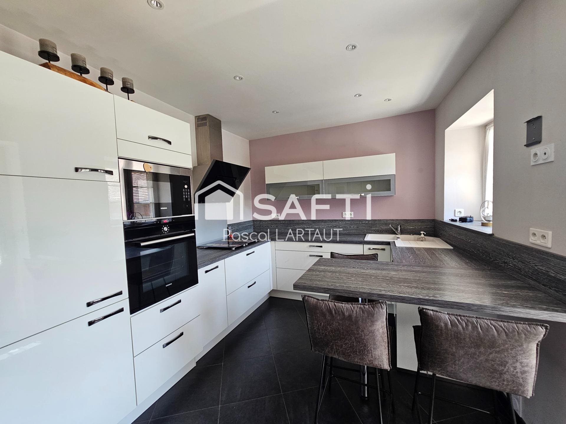 Maison à vendre, 143m², Château-Chalon