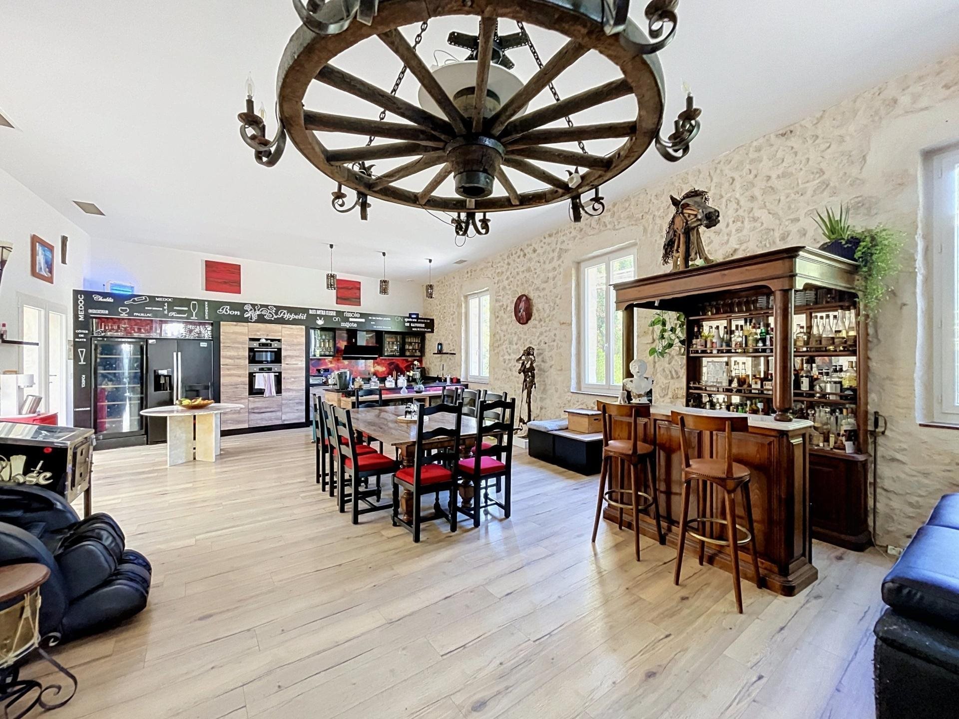 Maison à vendre, 392m², Listrac-Médoc