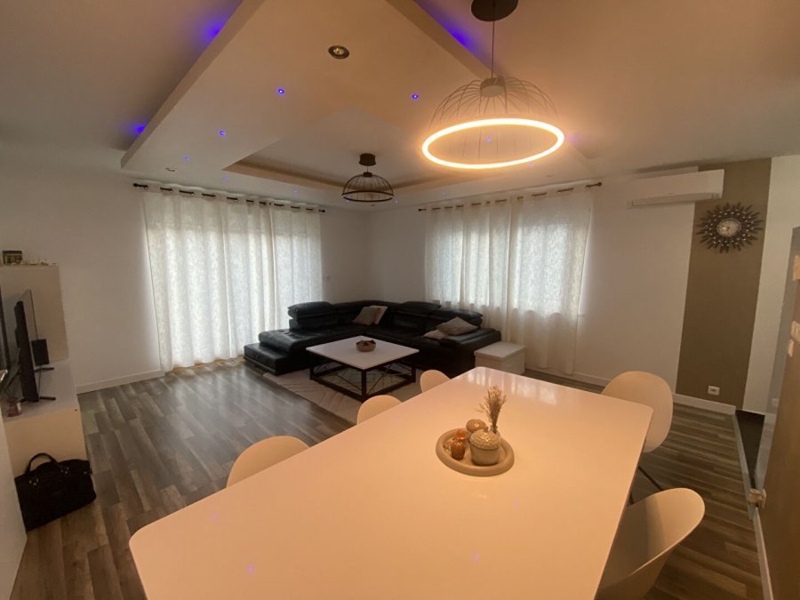 Maison à vendre, 184m², Pont-Saint-Vincent