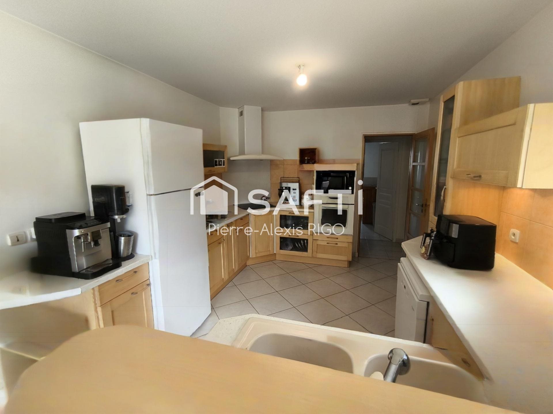 Maison à vendre, 218m², Miramont-de-Guyenne