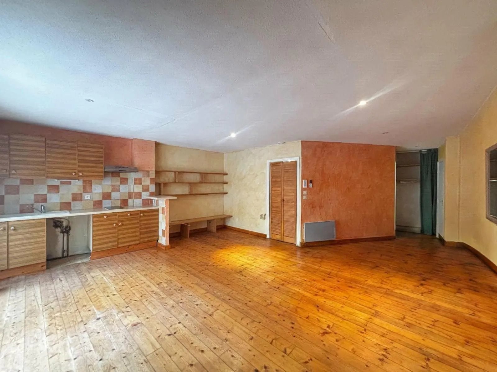 Appartement à louer, 64m², Vias