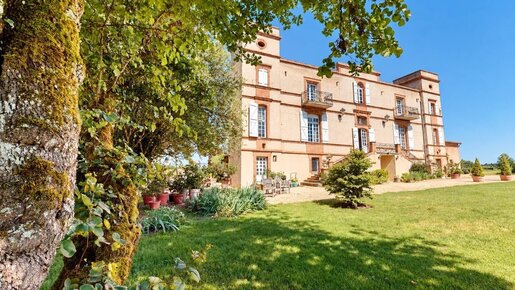 Maison 18 pièces 480 m² · à Montauban · 480 m² · 780 000 €