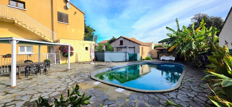 Maison à vendre, 170m², Santa-Lucia-di-Moriani
