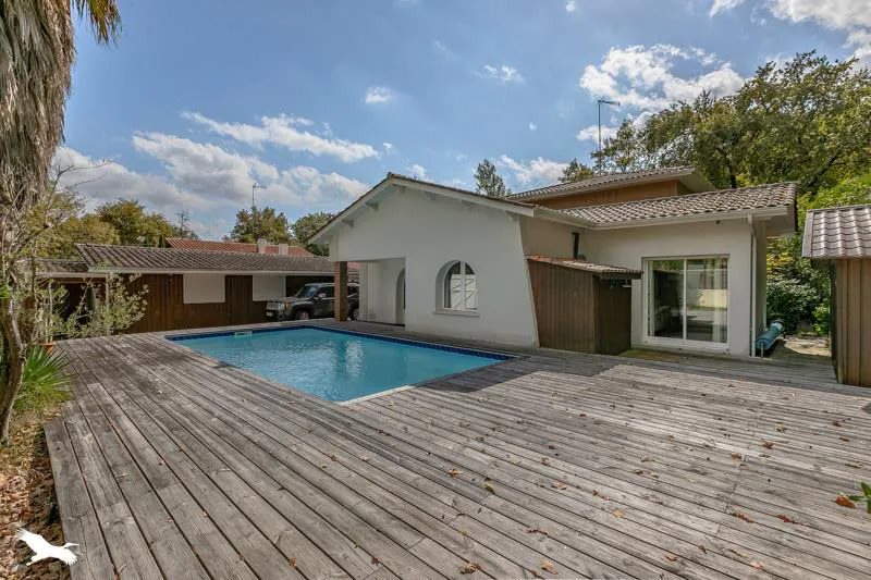Maison à vendre, 230m², Arès