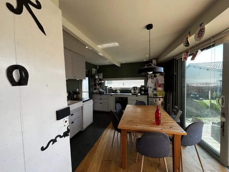 Maison à vendre, 155m², Léognan