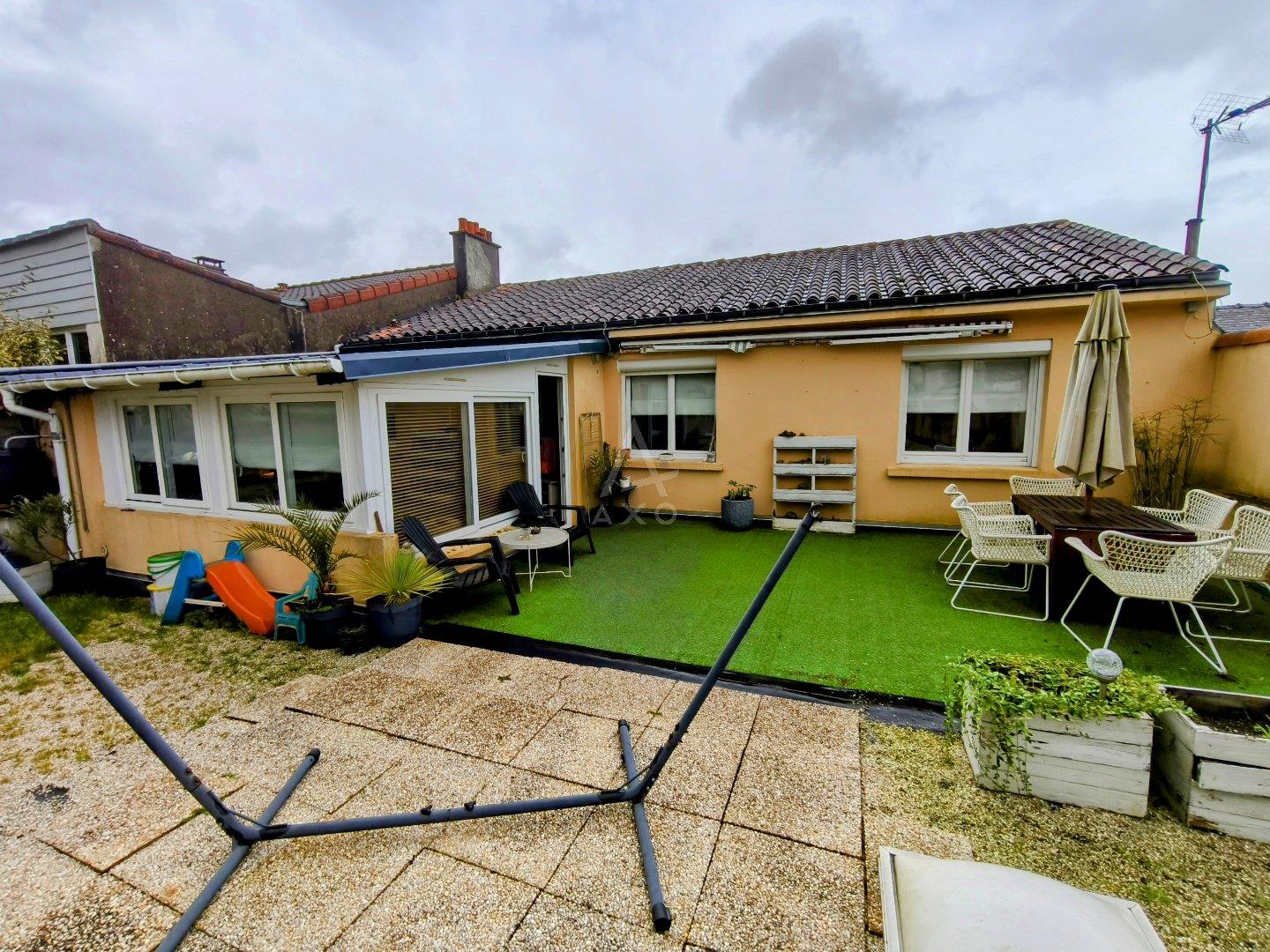 Maison à vendre, 263m², Mortagne-sur-Sèvre