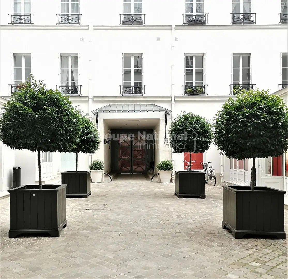 Appartement à louer, 49m², Paris 8ème