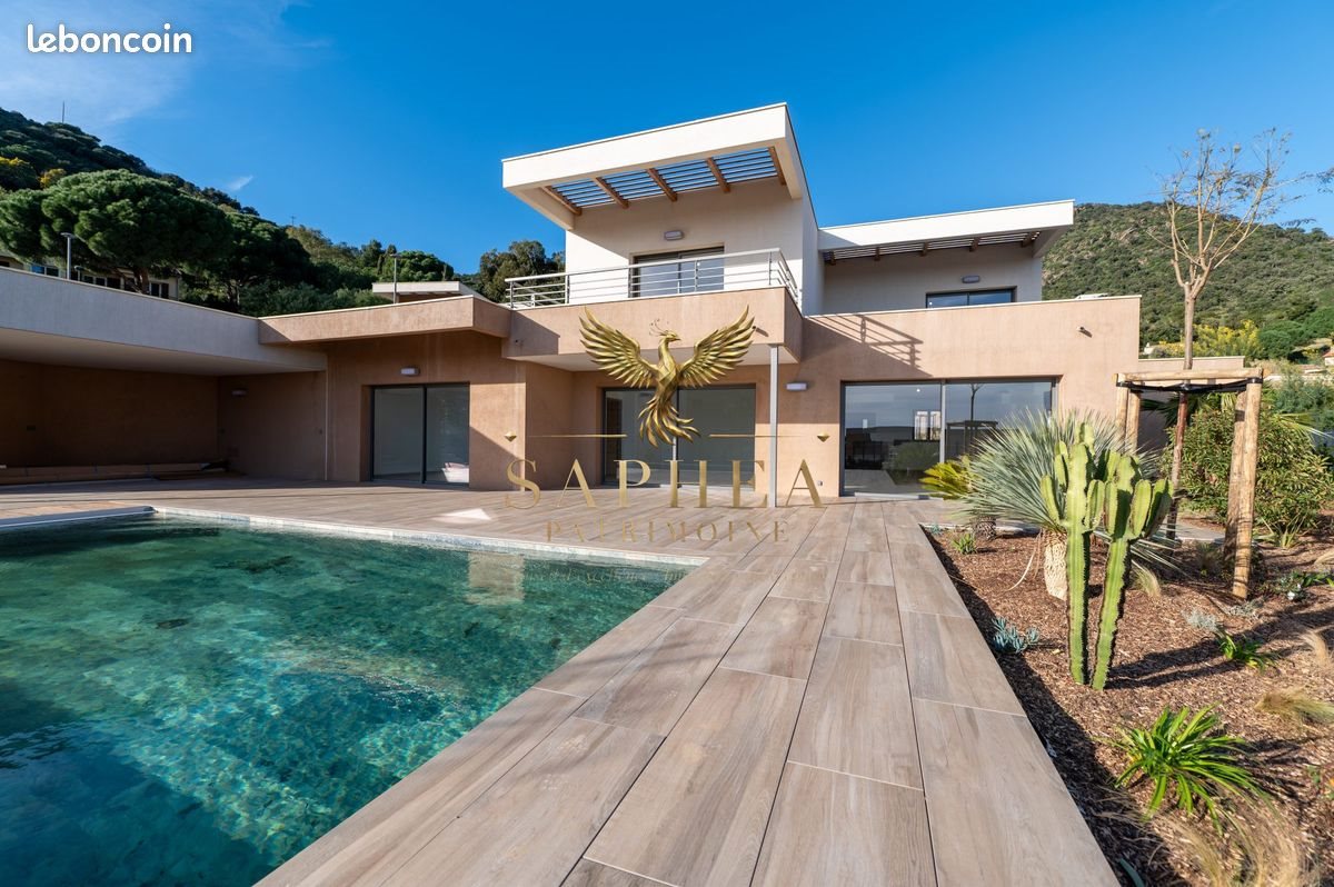 Maison à vendre, 171m², Le Lavandou