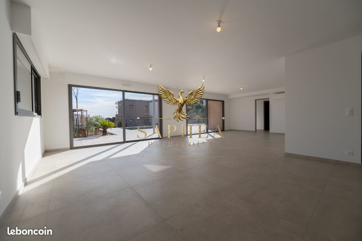 Maison à vendre, 171m², Le Lavandou