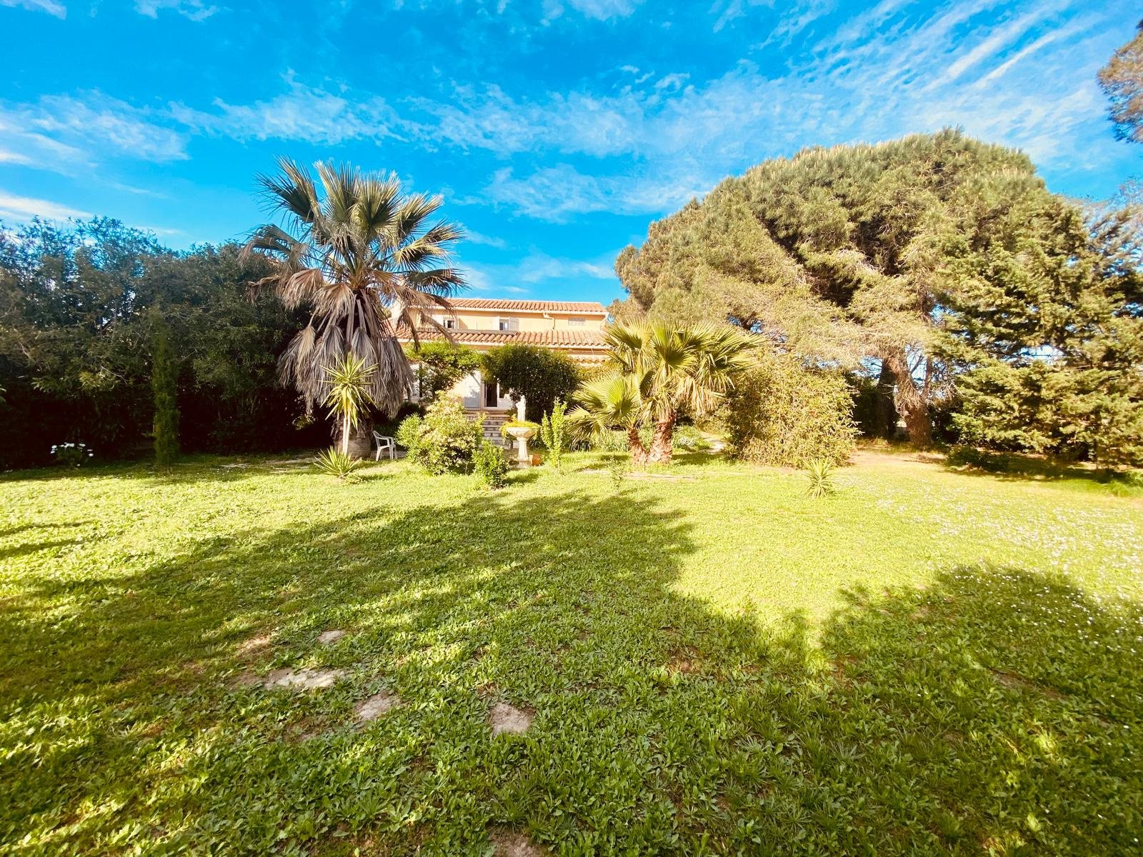Maison à vendre, 342m², Saint-Cyprien