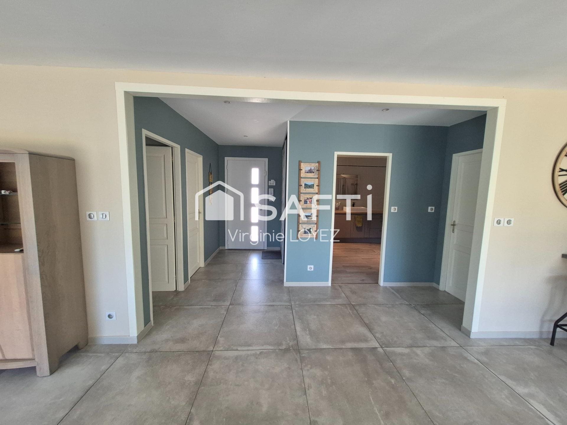Maison à vendre, 138m², Ambutrix