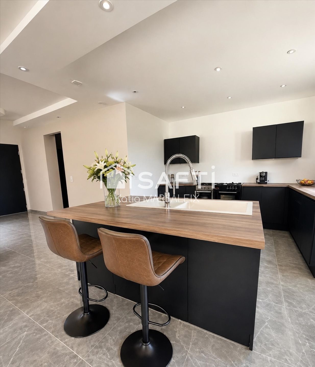 Maison à vendre, 194m², Saint-Denis-de-Jouhet