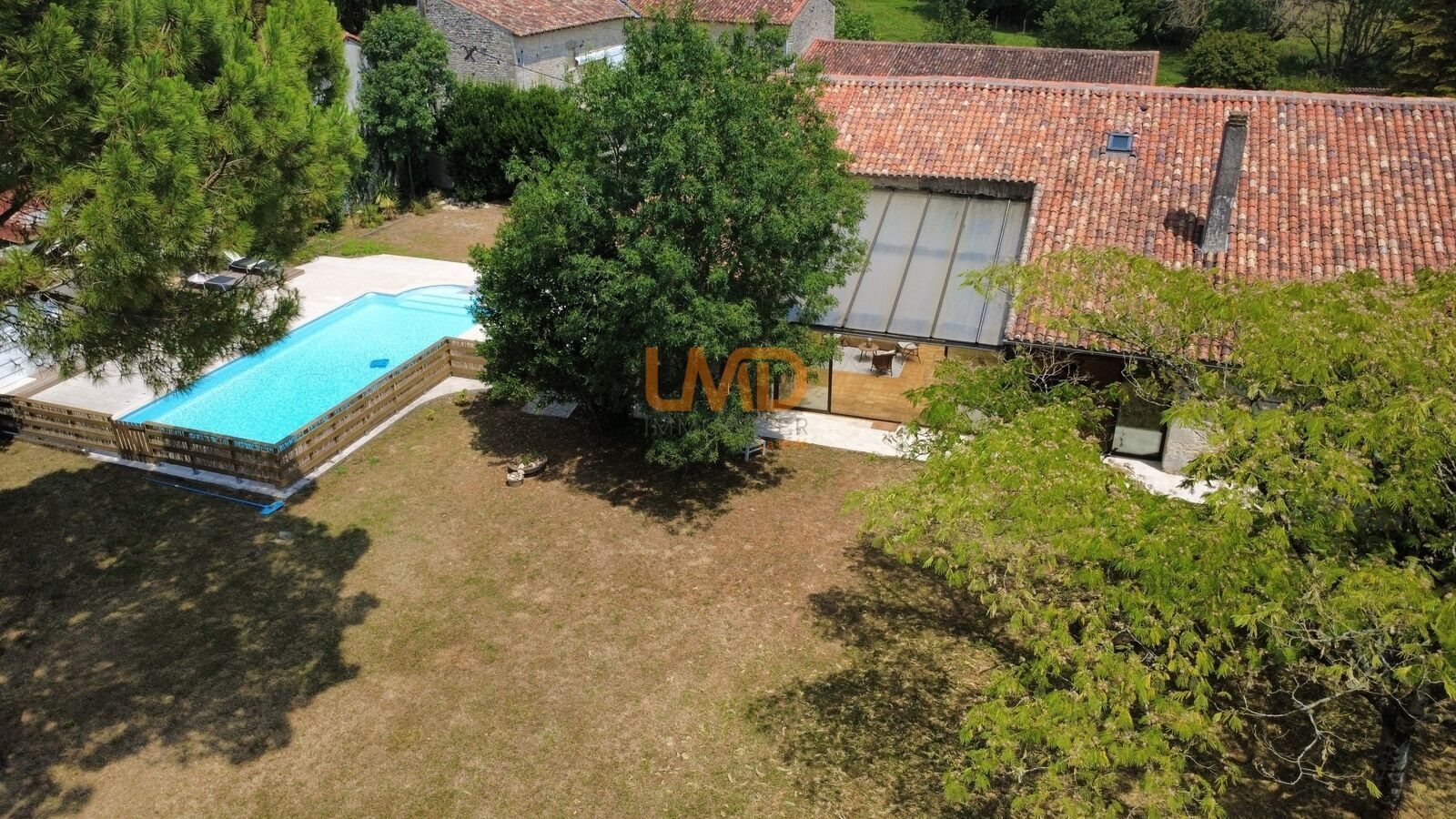 Maison à vendre, 210m², Loiré-sur-Nie