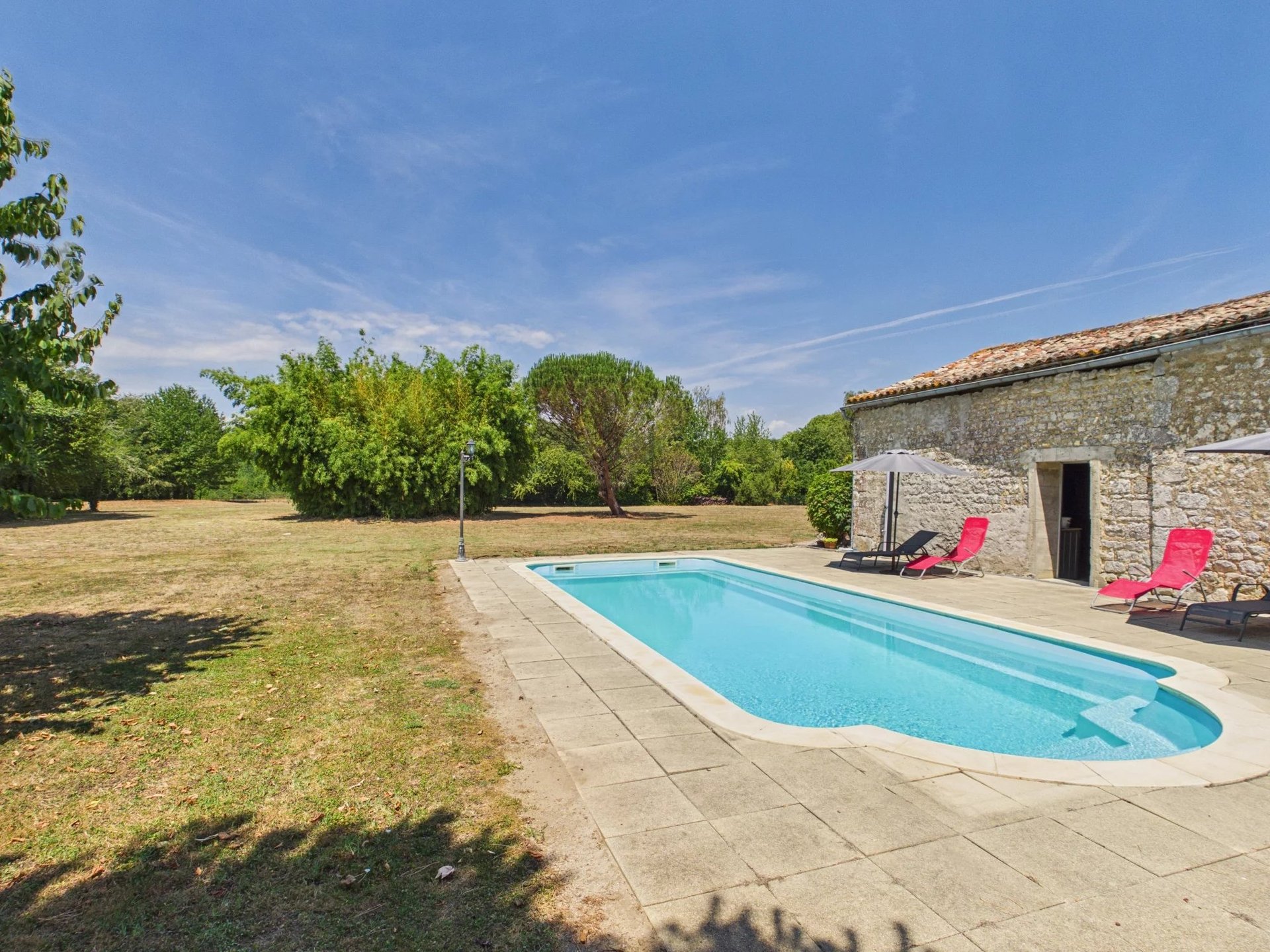 Maison à vendre, 446m², Saint-Genis-de-Saintonge