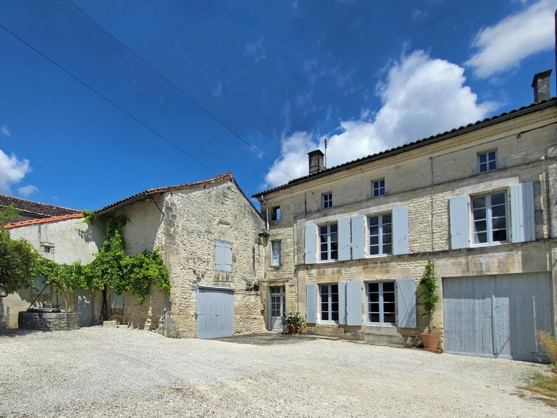Maison à vendre, 249m², Neuvicq-le-Château