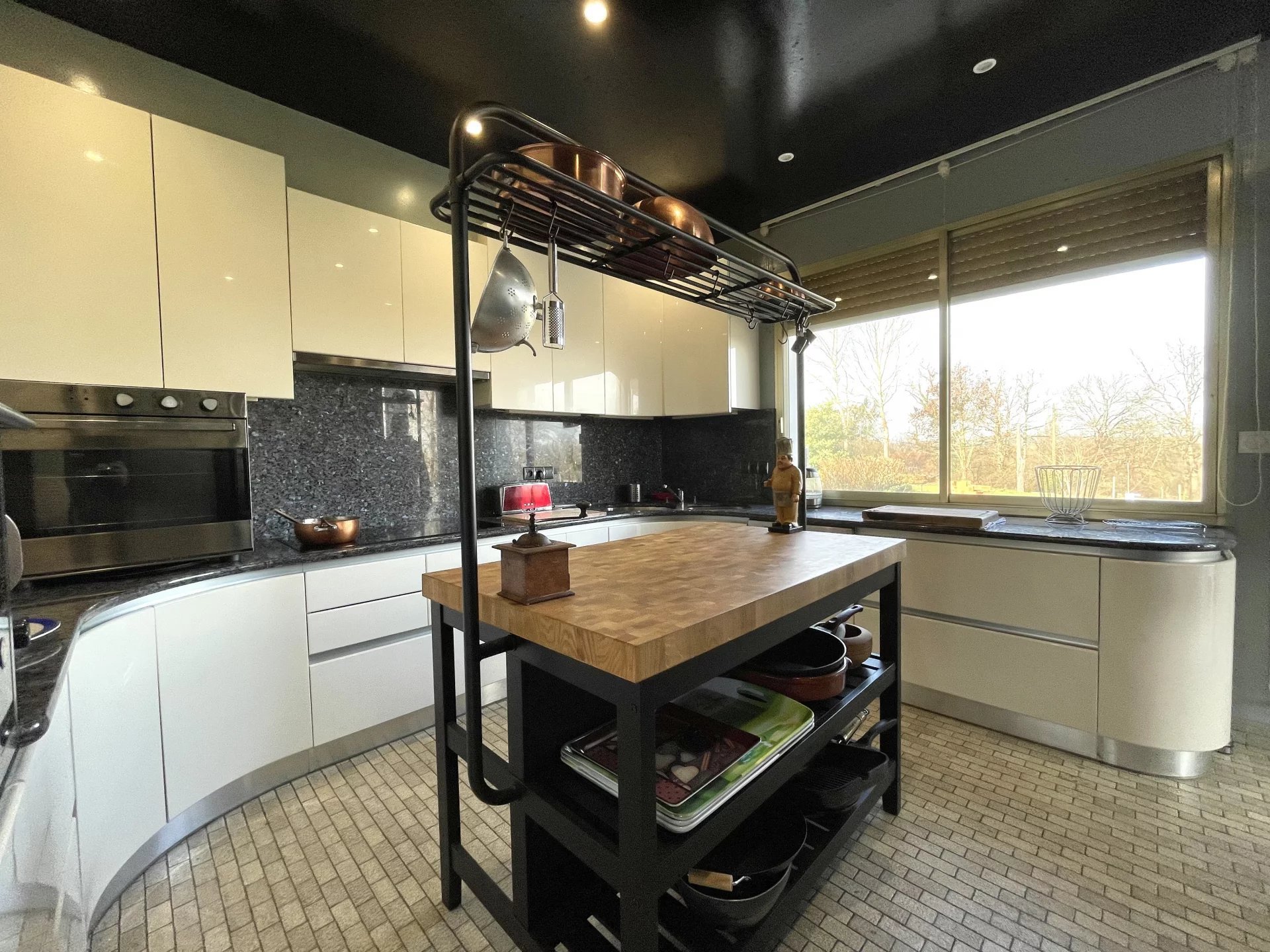 Maison à vendre, 275m², Sainte-Livrade-sur-Lot