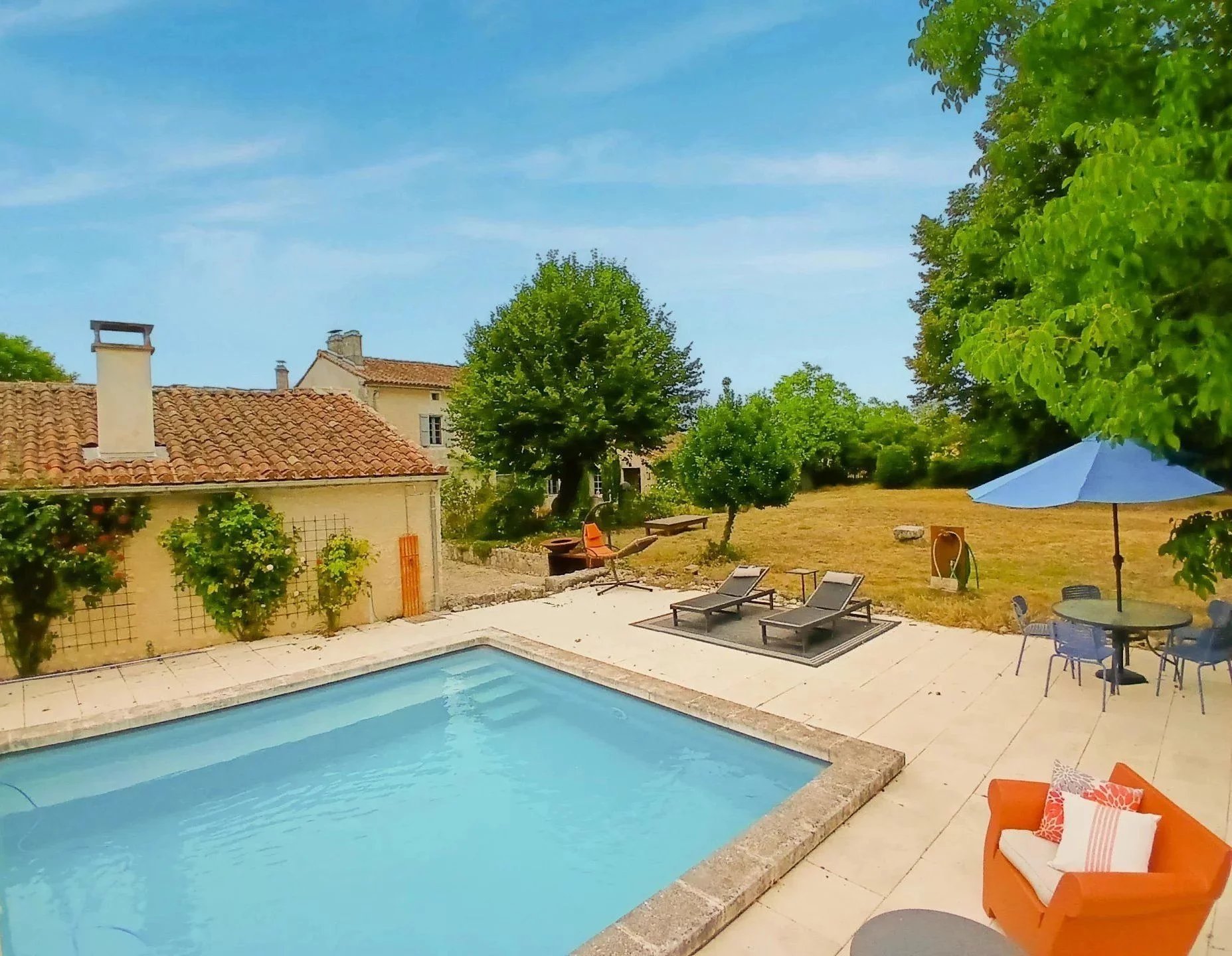 Maison à vendre, 370m², Villebois-Lavalette
