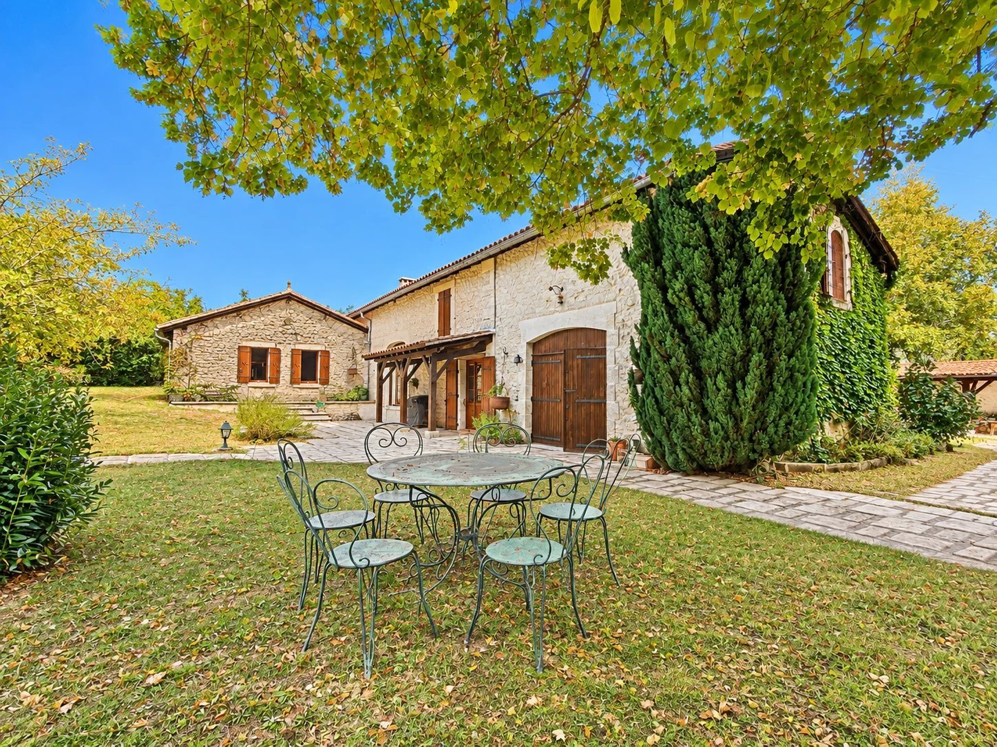 Maison à vendre, 250m², Salles-Lavalette