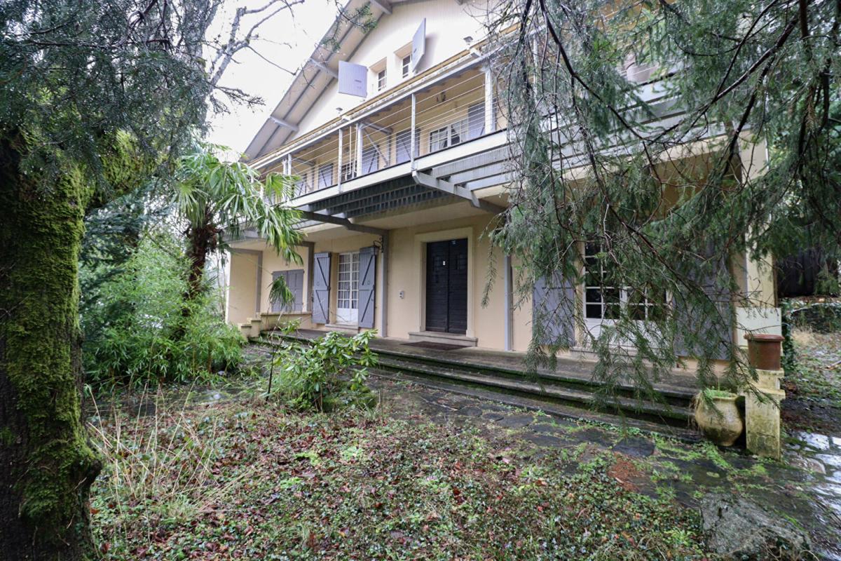 Maison à vendre, 298m², Brassac