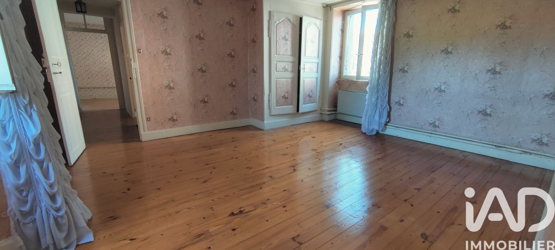 Maison à vendre, 195m², Nervieux