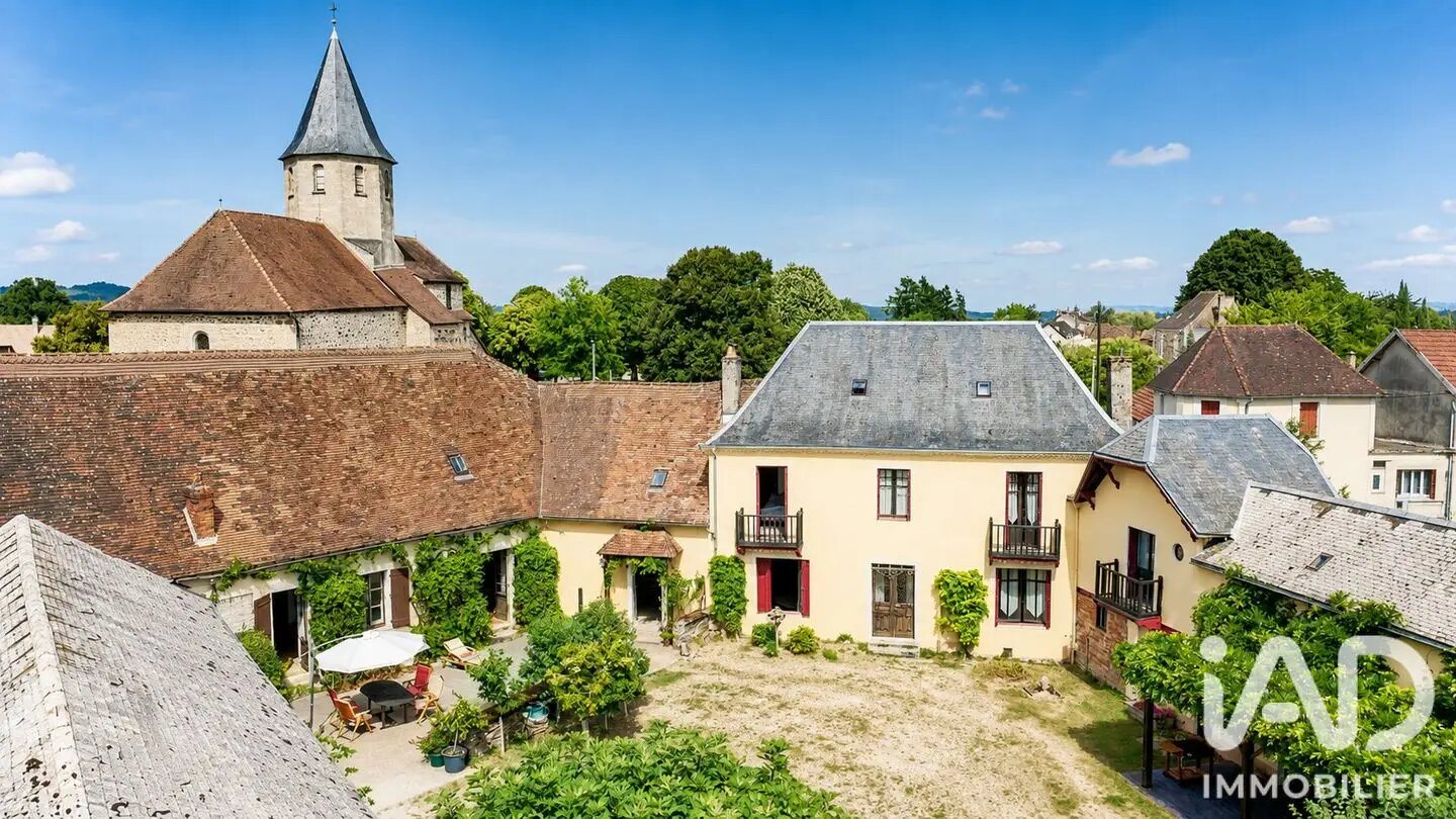 Maison à vendre, 182m², Saint-Priest-les-Fougères