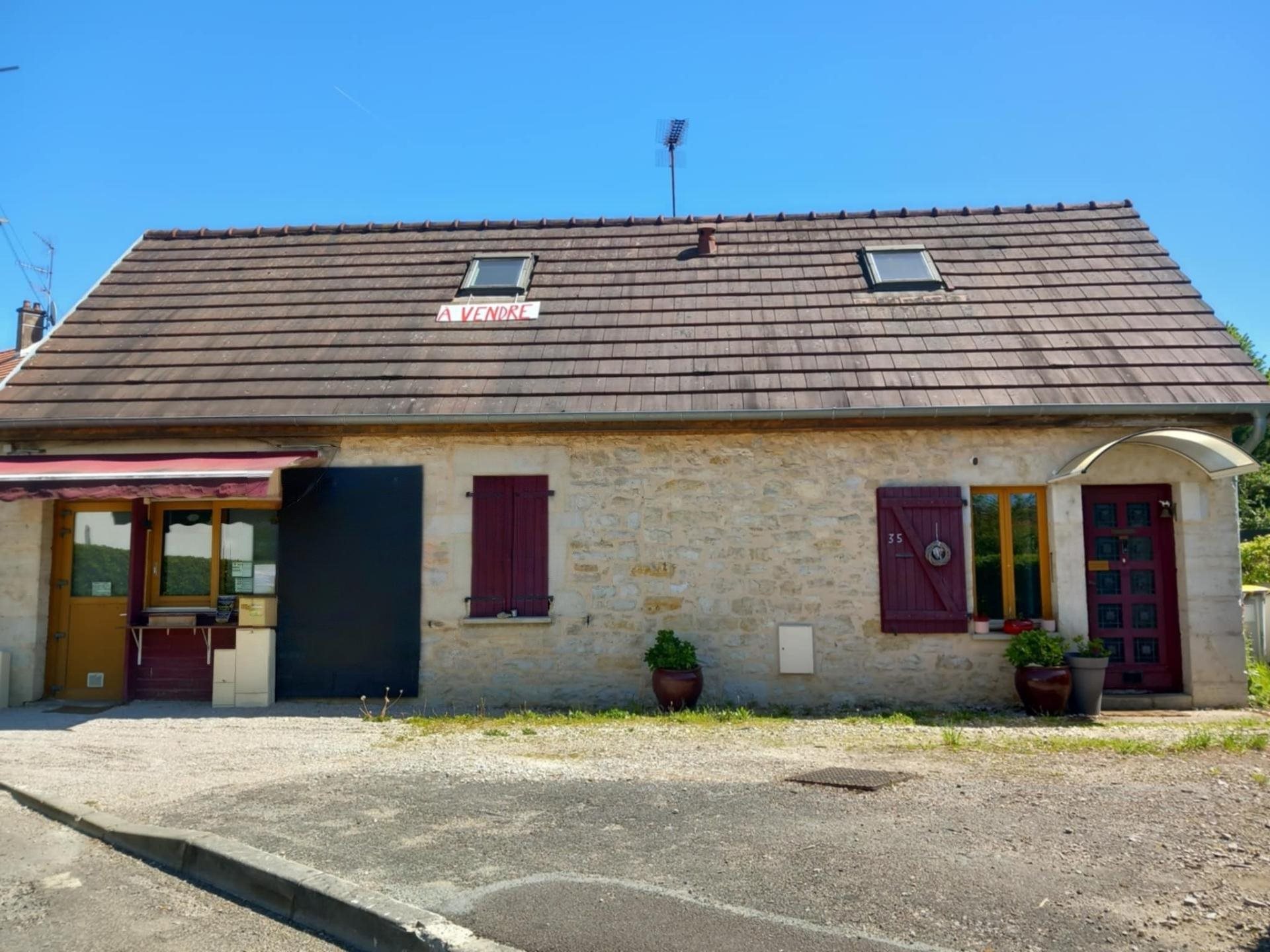 Maison à vendre, 79m², Dole