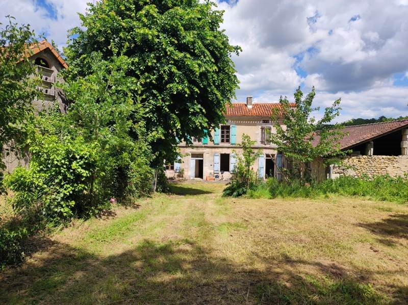 Maison à vendre, 132m², Chadurie