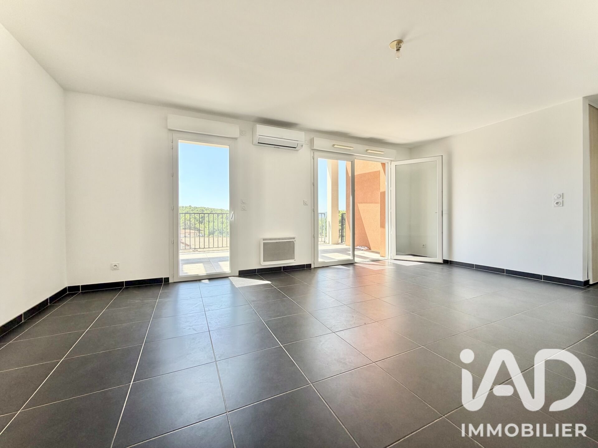 Appartement à vendre, 66m², Châteauneuf-le-Rouge
