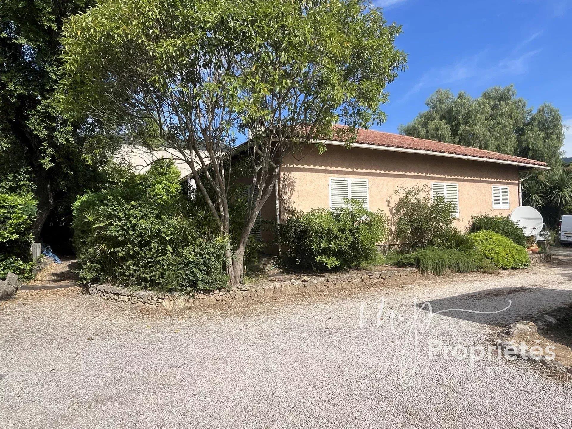 Maison à vendre, 178m², Cavalaire-sur-Mer