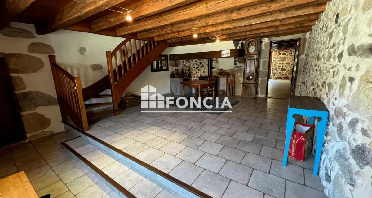 Maison à vendre, 247m², Neydens