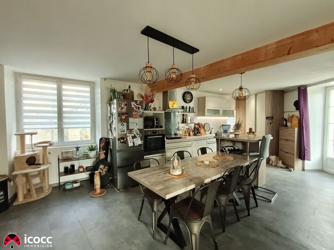 Maison à vendre, 104m², Petosse