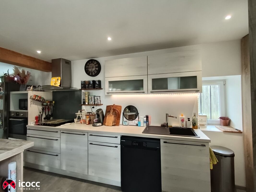 Maison à vendre, 104m², Petosse
