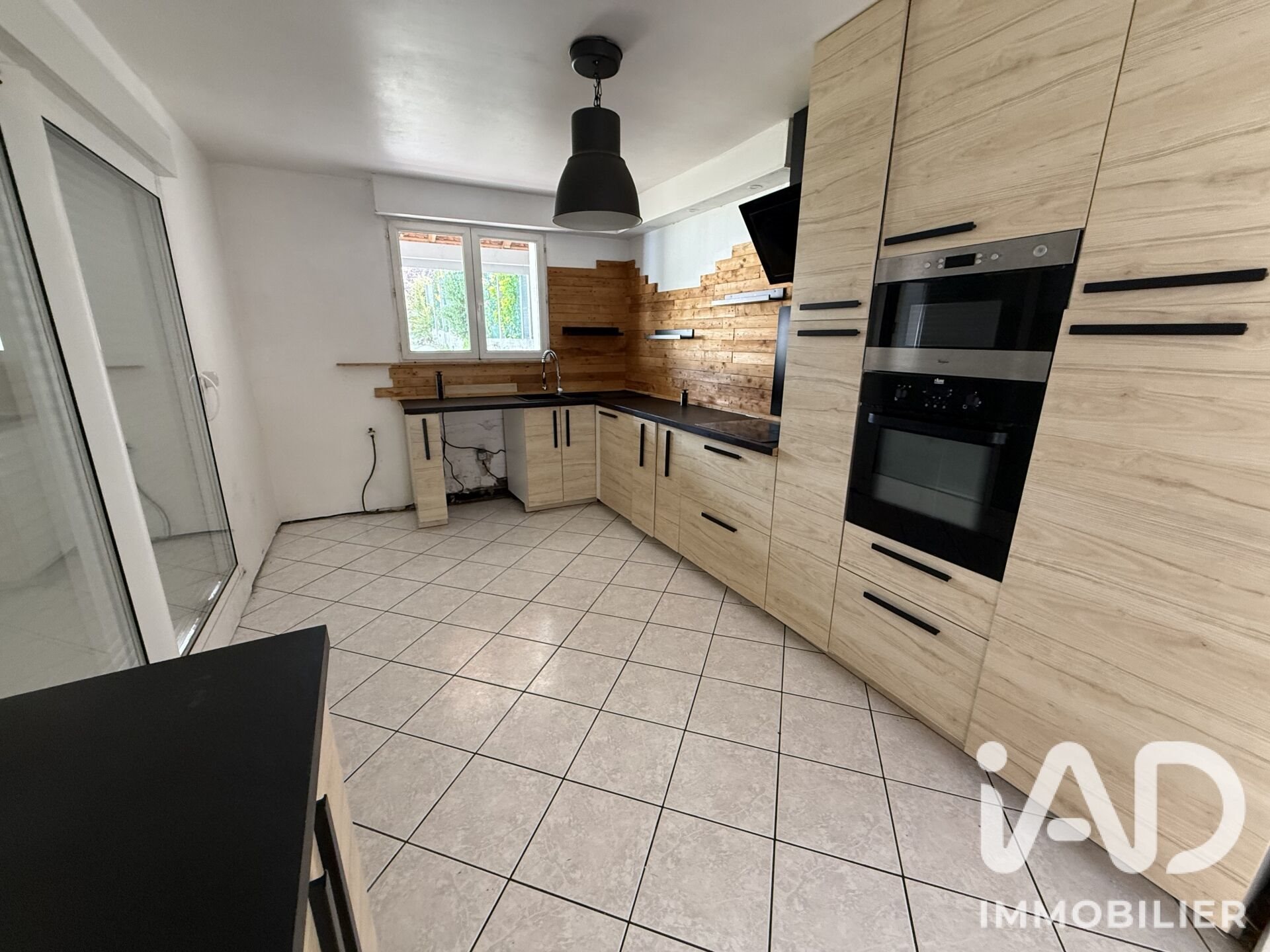Maison à vendre, 103m², Avion