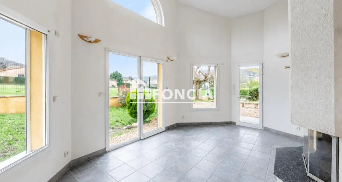 Maison à vendre, 146m², Fleurieu-sur-Saône
