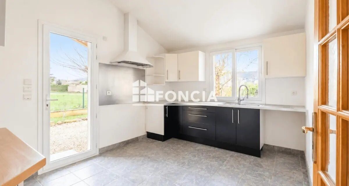 Maison à vendre, 146m², Fleurieu-sur-Saône