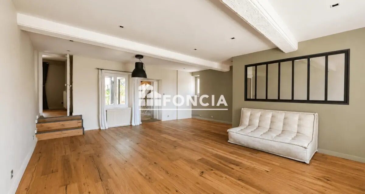 Maison à vendre, 175m², Reyrieux