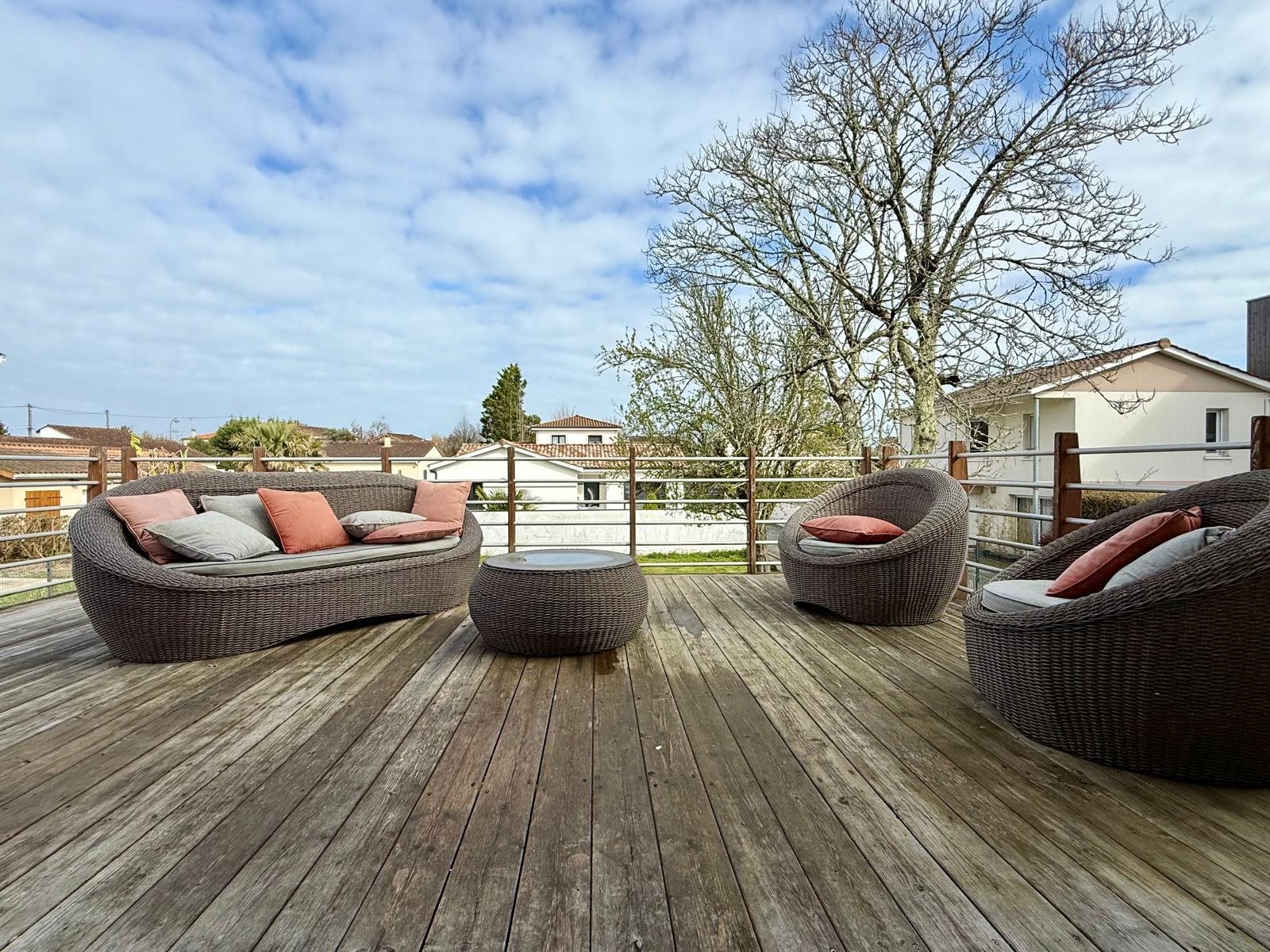 Maison à vendre, 130m², Carignan-de-Bordeaux