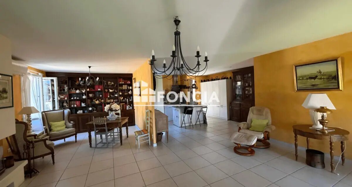 Maison à vendre, 171m², Villelaure