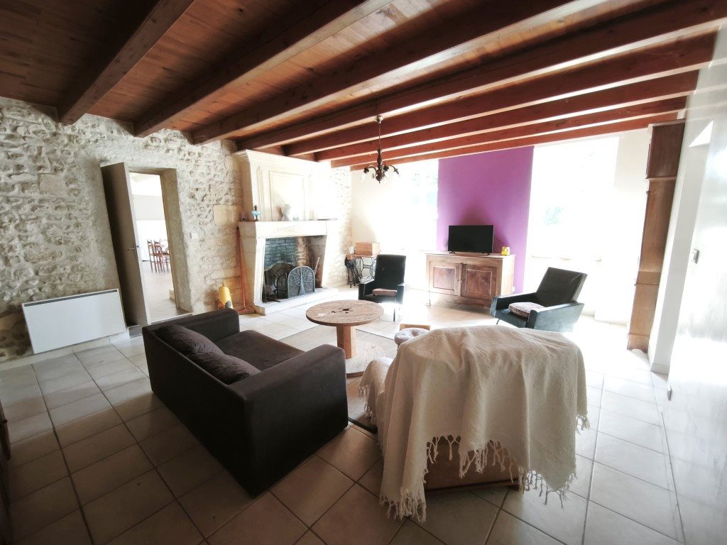 Maison à vendre, 170m², Berneuil