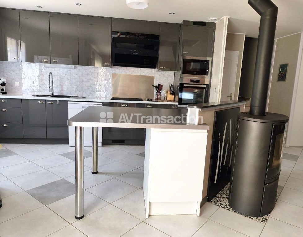 Maison à vendre, 164m², Moulidars