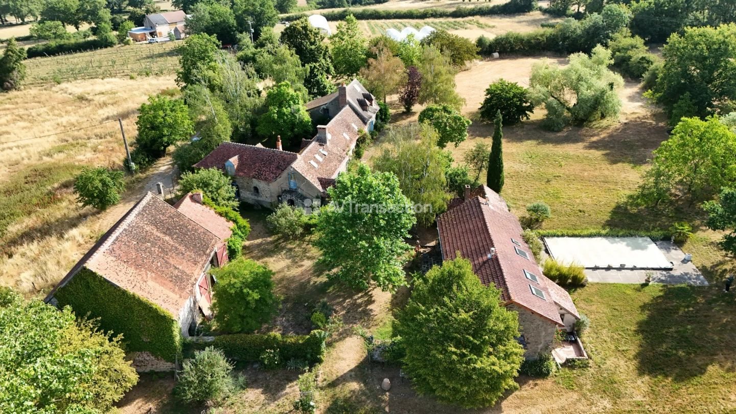 Maison à vendre, 425m², Autry-Issards