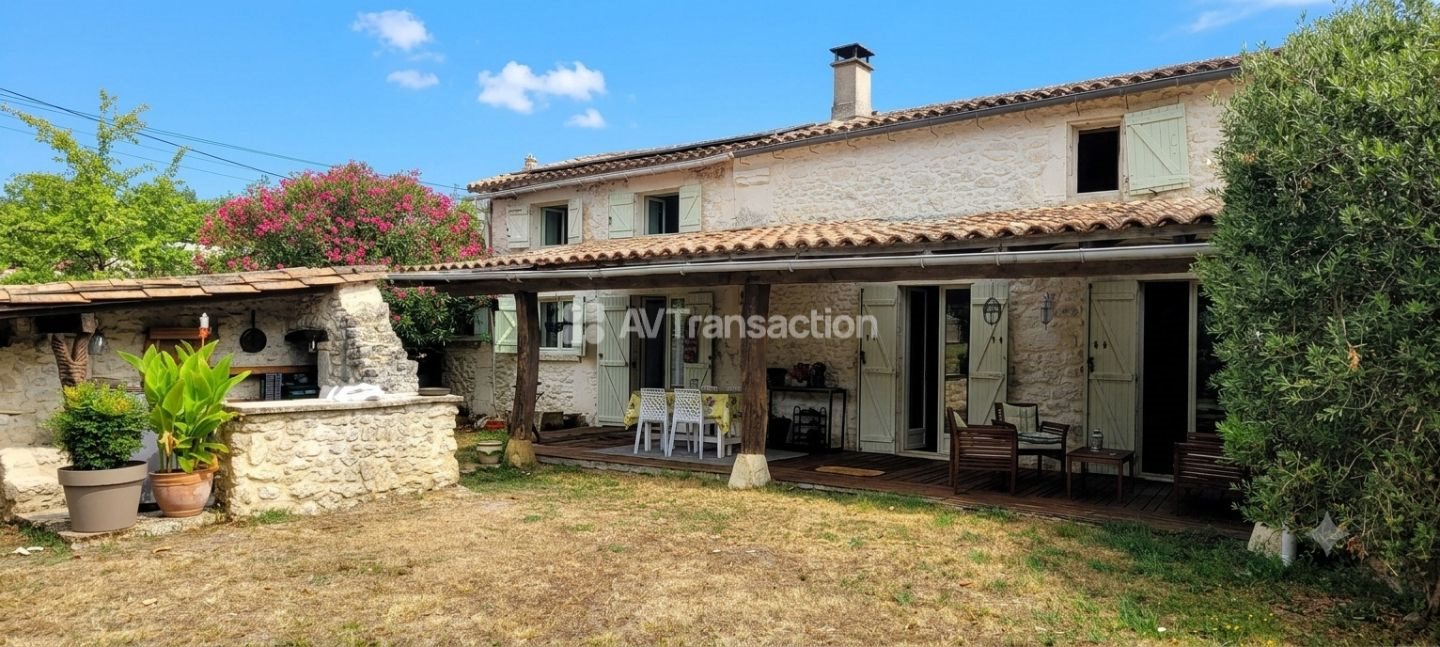 Maison à vendre, 243m², Saint-Seurin-de-Cadourne