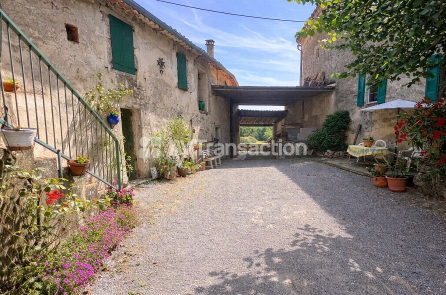 Maison à vendre, 275m², Colognac