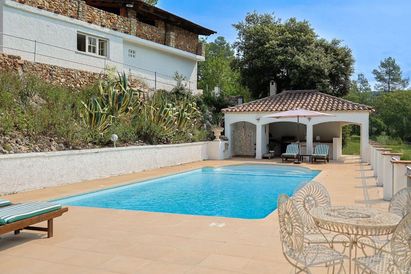 Maison à vendre, 150m², Saint-Antonin-du-Var