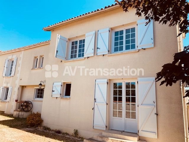 Maison à vendre, 160m², Mansle