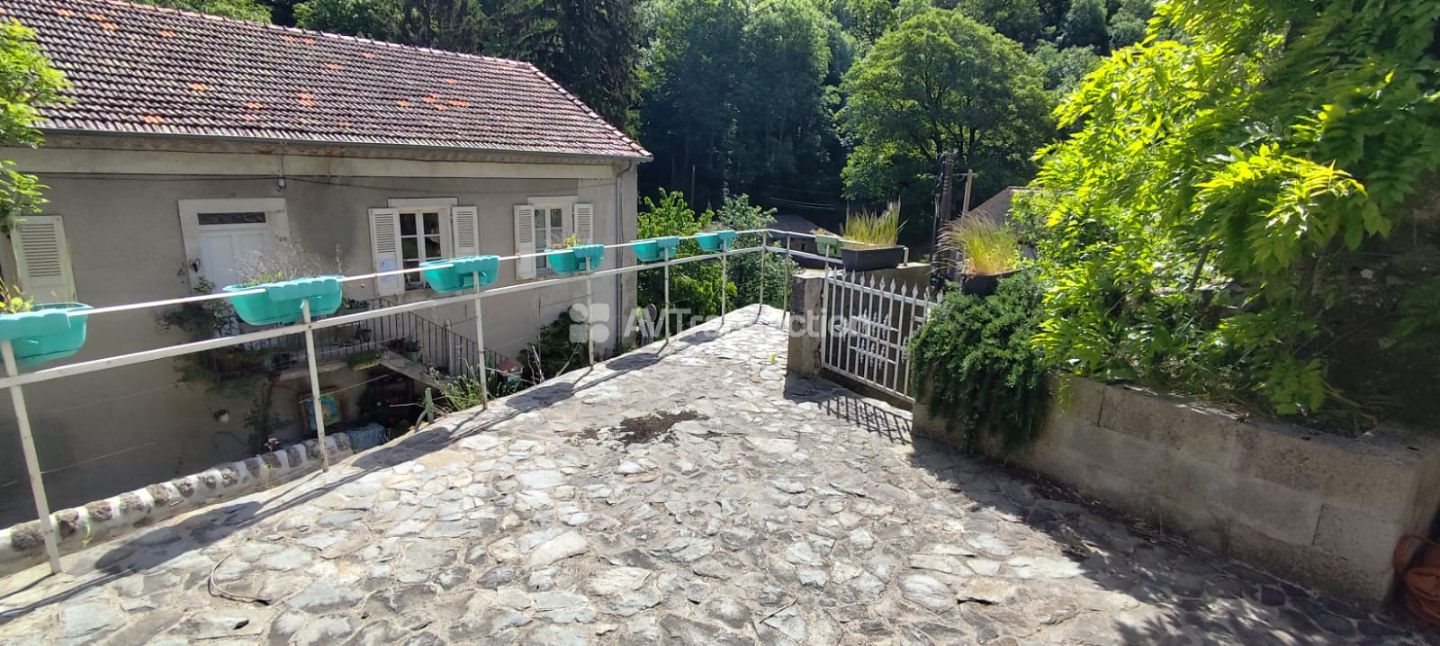 Maison à vendre, 178m², Saint-Julien-du-Gua